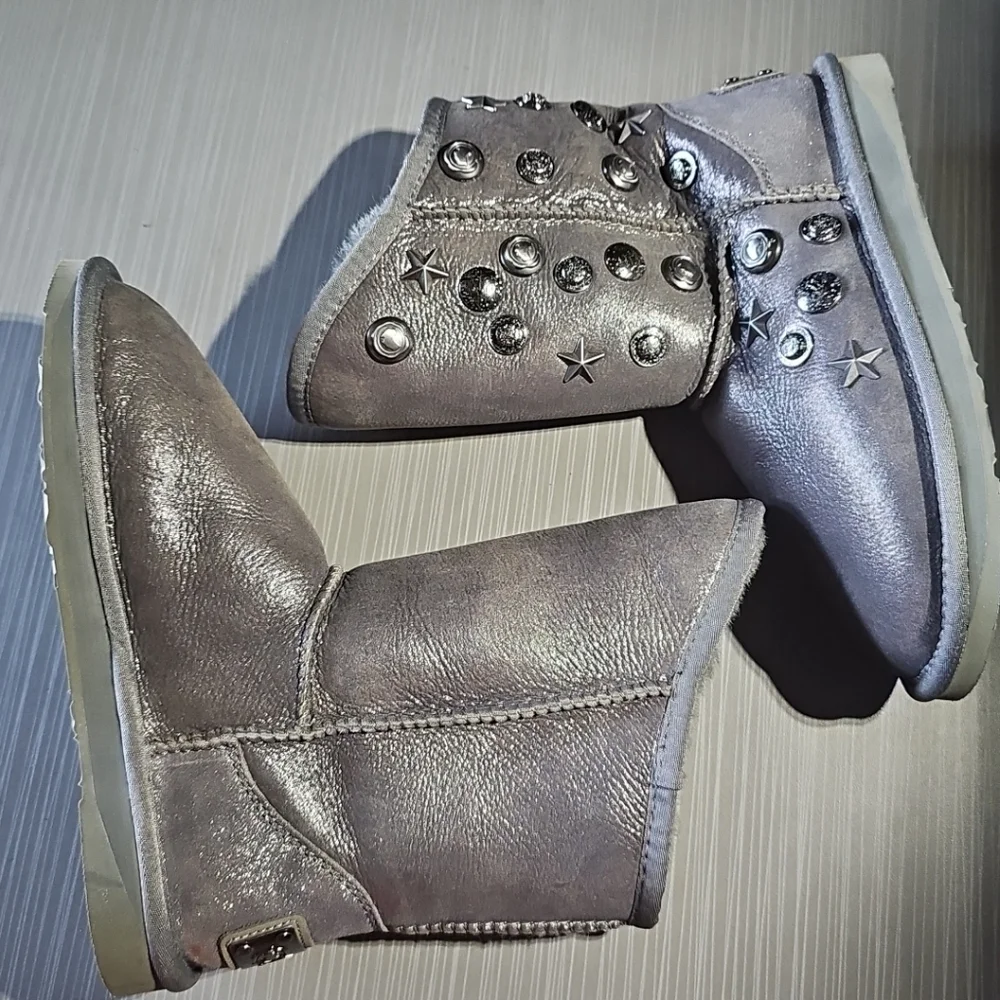 Australia Luxe Collective ANGEL Short Boots Women 6M Gray/Silver NEW Without Tag